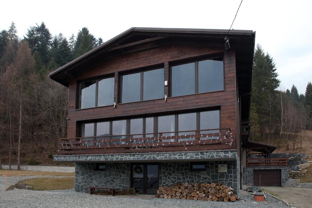 Karolinka Guest House Щирк Экстерьер фото