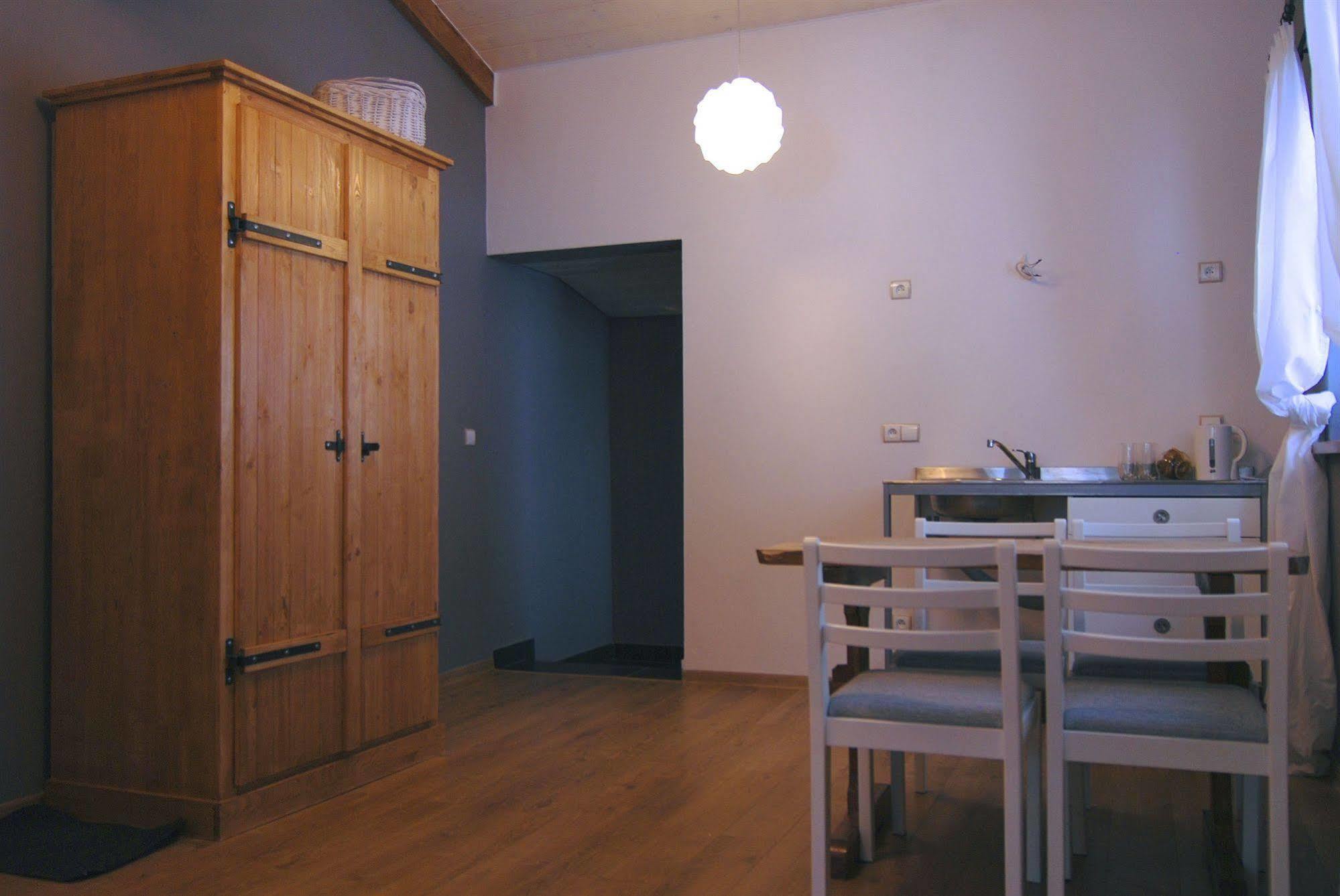 Karolinka Guest House Щирк Экстерьер фото