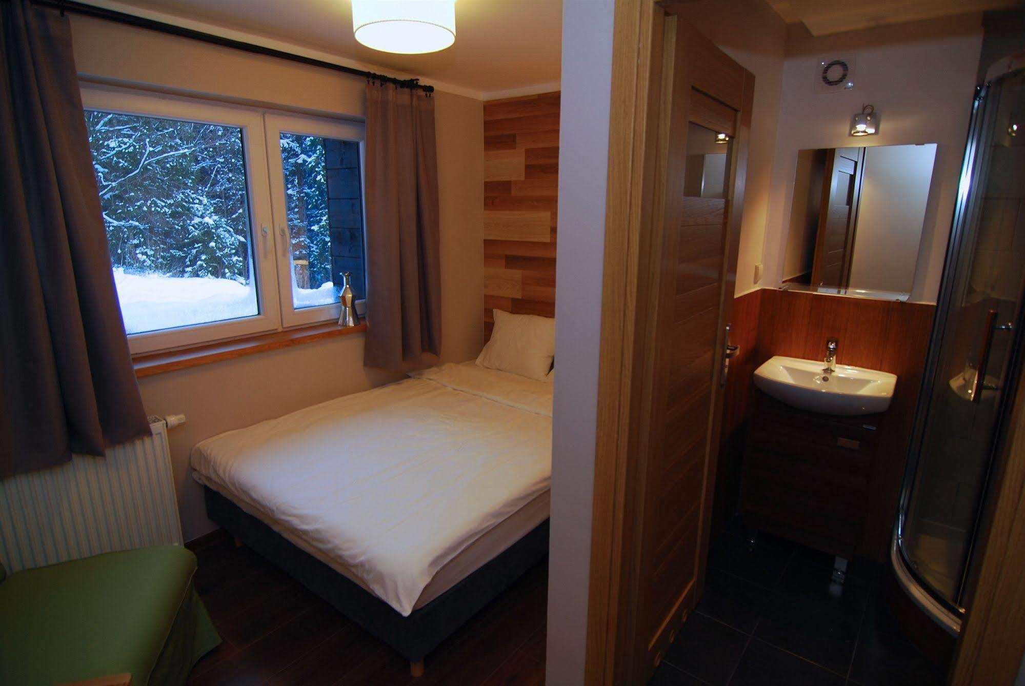Karolinka Guest House Щирк Экстерьер фото